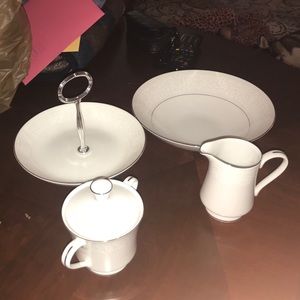 Nitto China Cluny Lace Pattern